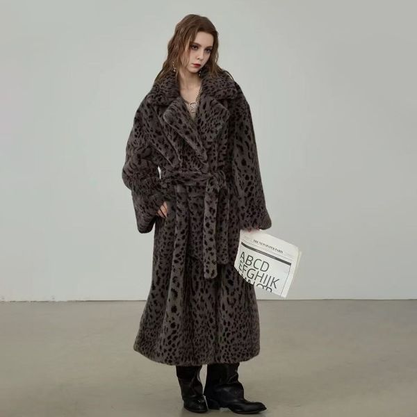 Customizable Colors High Abrasion Resistance Insulated Warmth Faux Fur Coat for Winter Fashion
