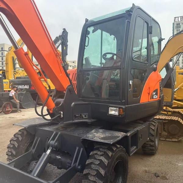 Used Doosan Digger DX60W Secondhand 6ton Small Type Mini Wheel Excavator