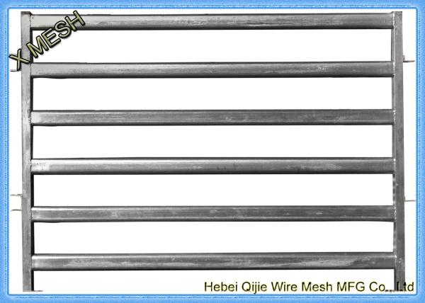 Hot Galvanized Horse Wire Mesh Fence Panels Steel Pipe Silver Color For Farm