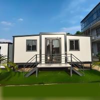 Chambres de conteneurs personnalisées de 40 pieds extensibles modulaires pliables 4 chambres préfabriquées petites avec salle de bain