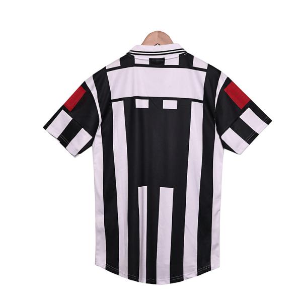 Fans Retro Home Football Shirts Classic Replica for Juventus 2001-2002 Season