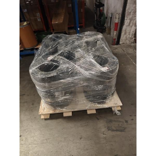 Precio de fábrica neumáticos de sistema rápido neumáticos sólidos 18*7-8 calidad premium en stock