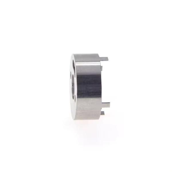 Pièces de tournage CNC métalliques Précision pour l'acier inoxydable Pièces d'accessoires de raccordement de flange de roulement d'arbre principal