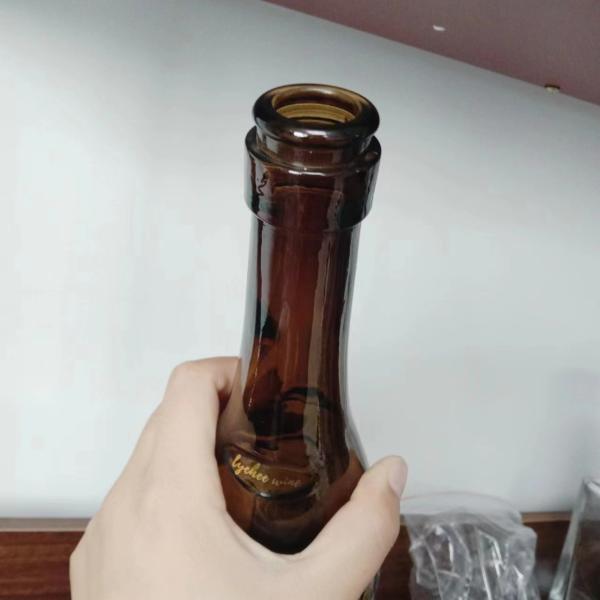 300 ml 750 ml 1000 ml Classical Luxury Customized Amber Glass Bottle para embalagem de suco