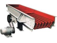 Conducteur vibrant 800mm 700TPH transportant levant la machine