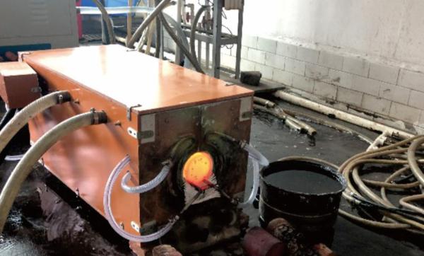 Frequência média apta quente 400KW/500KW de equipamento de tratamento térmico do forjamento da indução de DSP