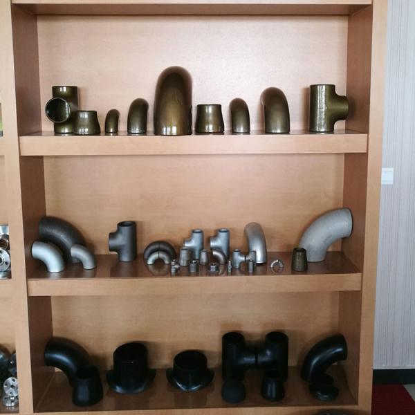 Проталкивает безшовные штуцеры трубы 180 стали углерода 90 45 градусов