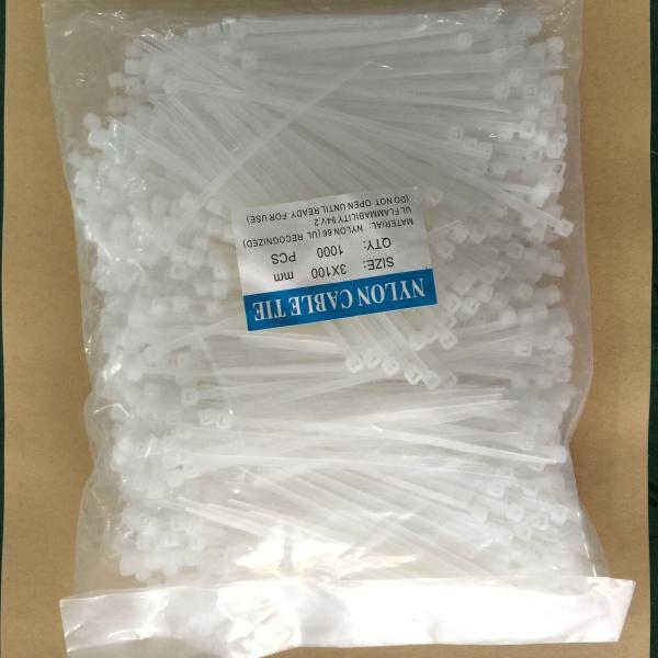 Nylon Tie Wraps With Saddle Clamp , Uv Resistant Cable Ties White 10 Pcs Per Parcking