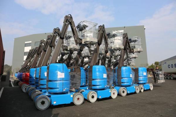Construction Work 14m 16m 18m 20m Self Propelled Articulate Boom Lift Diesel Boom Lift