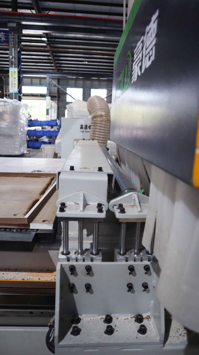 Вырезывание машины вложенности CNC servocontrol деревянное с журналом 12 инструментов и банком сверла 9V