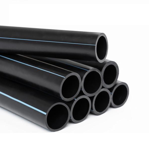 Quatro pontos da drenagem do PVC conduzem a tubulação de água 20 25 32 40 50 63 75mm transparente do PVC