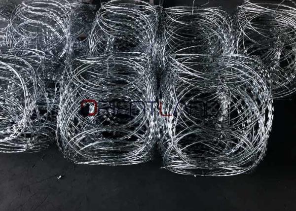 Arame farpado sanfona de alta elasticidade da lâmina/bobina sanfona BTO-11 BTO-22 da lâmina