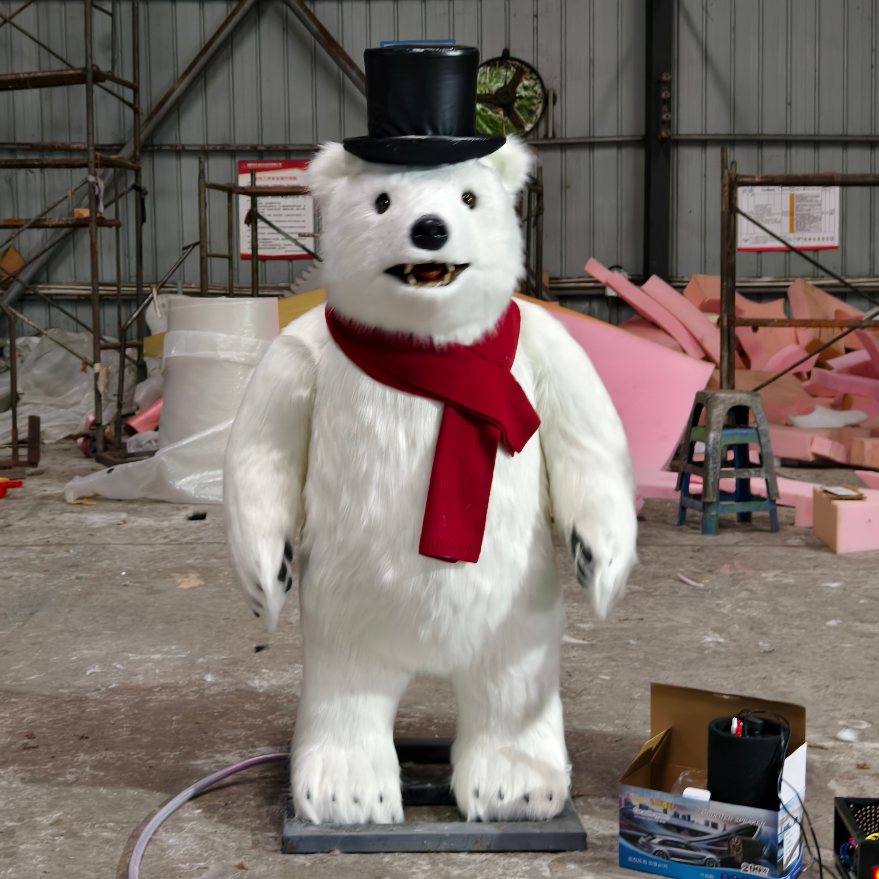 Theme Park Animatronic Christmas Decoration Singing Cartoon Polar Bear Model
