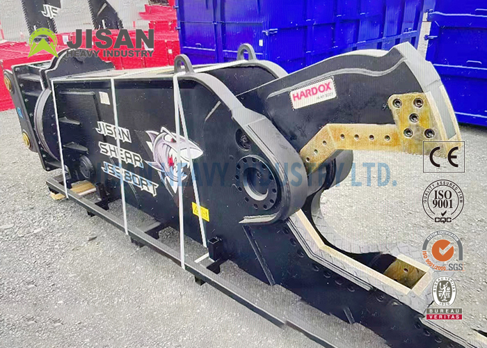 Excavator Metal Shears With Powerful Hydraulic  Cutting Force For Scrap Metal Recovery And Industrial Demolition Tasks