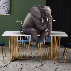 Mesa de jantar luxuosa e cadeiras do efeito de mármore brancas com pé de aço