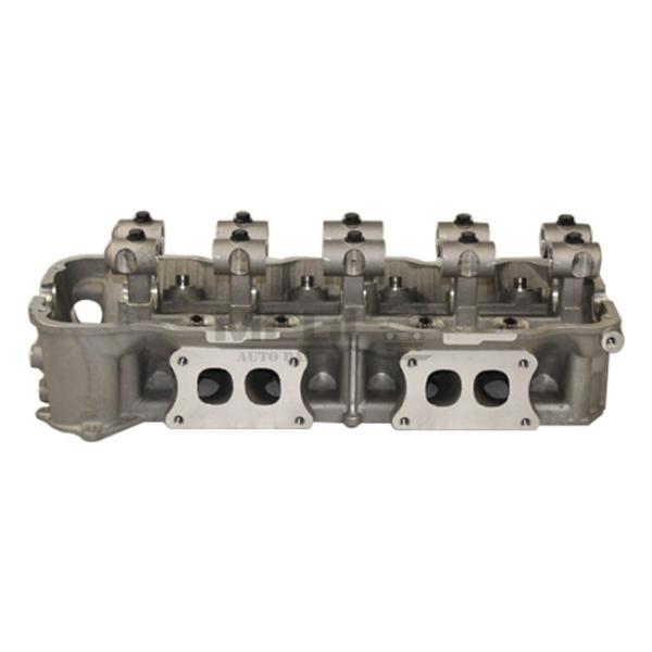 2.4L Engine Nissan Cylinder Head 11042-1A001 1104120G13 1104113F00