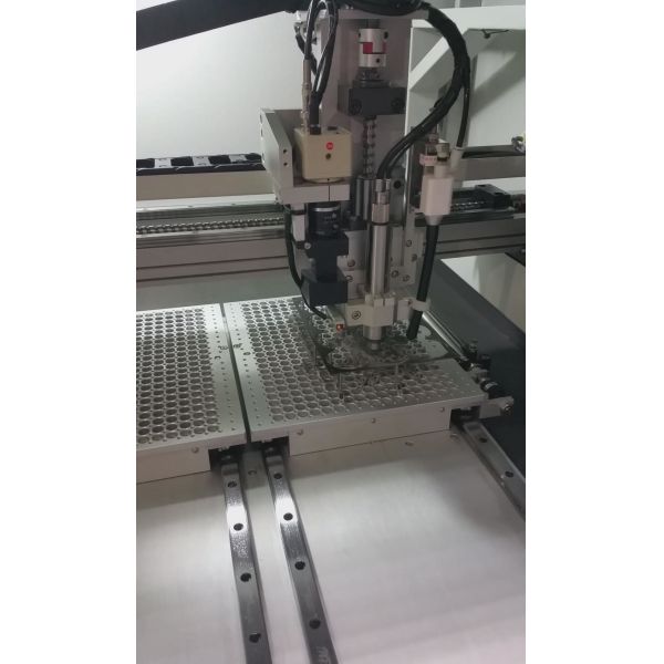 YSVC-650 Factory Direct Metal Laser Cutting Machine Made in China for SMT Production Line
