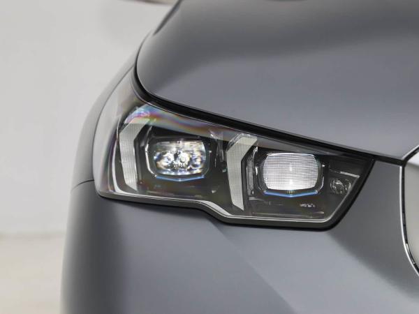 2025 BMW I5 Luxury Electric Cars Bonne performance xDrive Longue portée 651KM Fast Charging EV Nouveau modèle de berline avec toit ensoleillé BMW Série 5