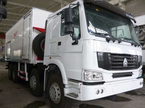 Sinotruk Special Purpose Truck 15ton BCR(D)H-15 On - Site Mixed Emulsified ANFO Explosive Truck