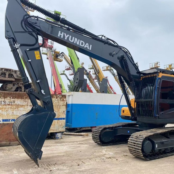 Used Korea Hyundai Heavy Machinery HX220S Excavator 22Ton For Construction