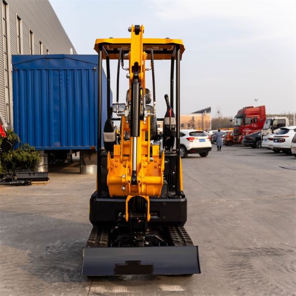 HT-12P 1.2ton Mini Excavator with Kubota Z482 Engine and Full Hydraulic Control