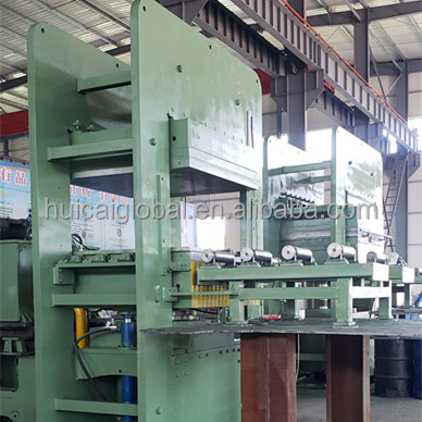 Posición en servicio y formación de la máquina de prensa de vulcanización de rodamientos de puente 1200T para la producción