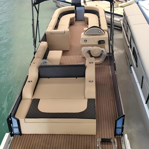 Pontoons de loisirs avec système stéréo Bluetooth et lumières de navigation LED