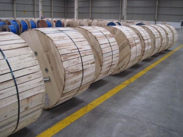 Figure 8 Fiber Optic Cable GYXTC8S with Stranded Steel Wires for Self-supporting