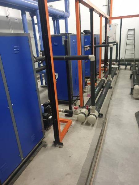 3 units  45 kW water to water heat pumps