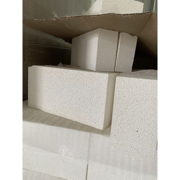 Industrial Furnace Mullite Insulation Brick Lightweight High Temp Refractory Bricks
