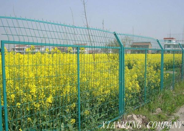 PVC Coated Steel Farm Mesh Fencing For Feeding Factory Eco Friendly
