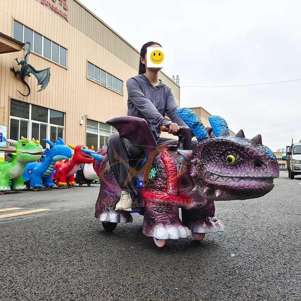 リアルな恐竜動物乗車 遊び場やショッピングモール