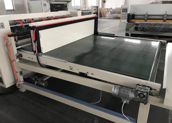 Manual Control Cardboard Creasing Machine Vacuum Suction For Long Paper Slitting