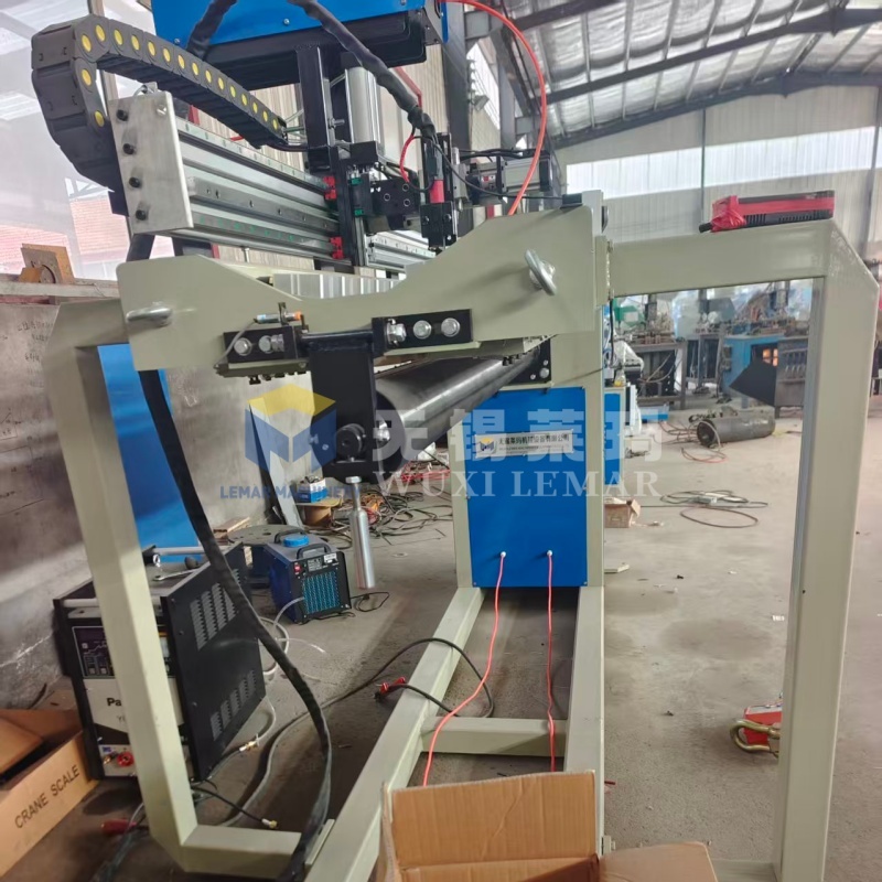 Automatic 1500mm Longitudinal Straight Seam Welding Machine For Tank Pipe