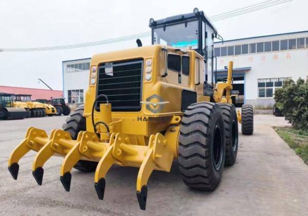 Máquina de carreteras pavimentadora de 4,5 m RP453L con tracción a ruedas pavimentadora de asfalto