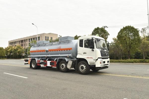 Gasoline Fuel Oil Tanker Truck For Chemical Liquid Water Milk Edible Oil 80km/h Max Speed