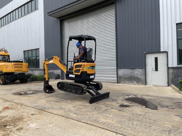2 Ton Mini Excavator For Home Use 0.07m3 Bucket Capacity