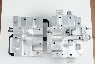 White Advanced Aluminum Die Casting Mold , Die Casting Mould With Multi Cavity