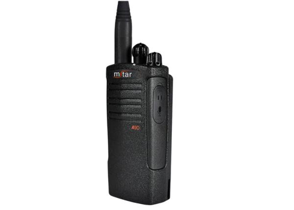 Radio numérique bidirectionnelle A9D IP54 étanche à l'eau et à la poussière commutation numérique analogique longue portée walkie-talkie