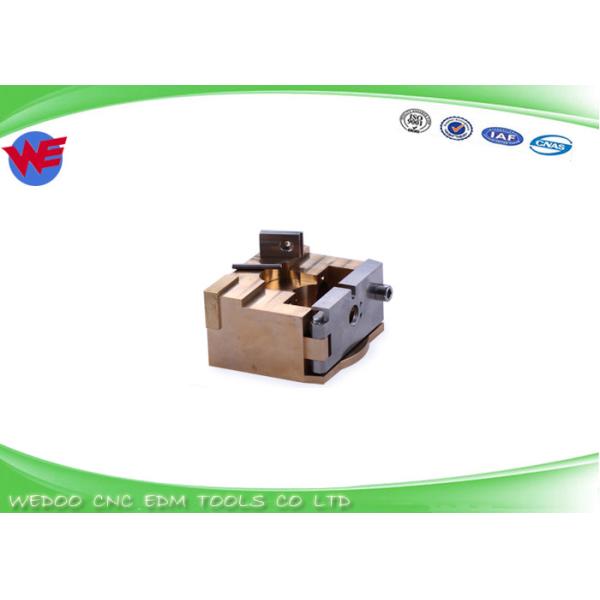 DQ74700 DCC0700 X187B580H01 X192B442H02 mueren tenedor del bloque de guía para FA Mitsubishi