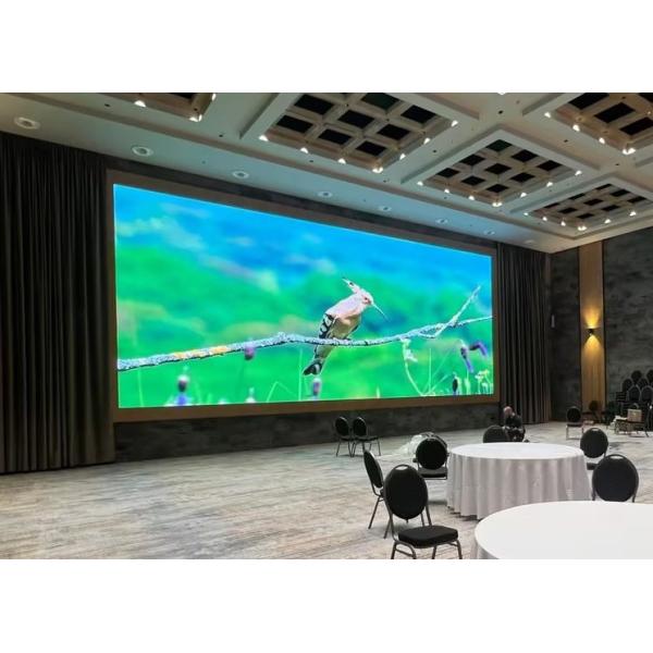 384 mm x 192 mm Module Taille P6 Intérieur Full Color LED Video Wall avec un armoire super mince et une luminosité de 2500 nits