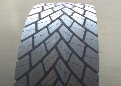 High Stability 16 Inch Truck Tires , Driving Axle Tires 12R22.5 For Rainy / Wet Condition