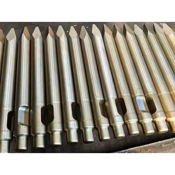 SB81 Hydraulic Breaker Chisel 140mm Wear Resistant Drill Rod For Excavator Breaking
