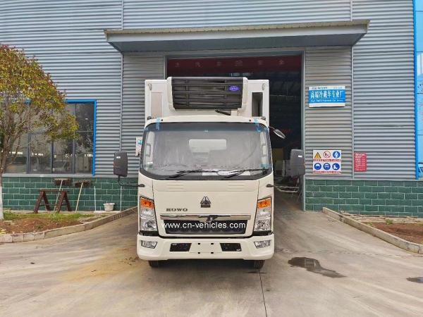 HOWO 4X2 Refrigerator Truck 3 Ton Day Old Chick Transport Truck for baby chick