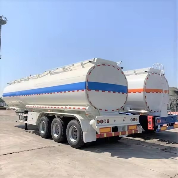 Semi-Trailer 3 Axles Fuel Oil Tanker Trailer for Sales in Zambia 40000L 42000L 45000L