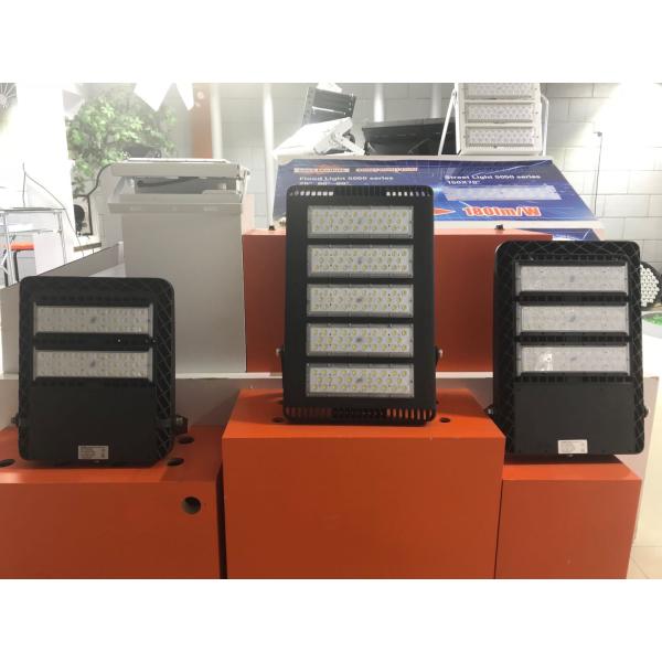 Водоустойчивая спортивная площадка приведенная 240w освещая/высокая эффективность приведенная 160lm/w прожекторов стадиона