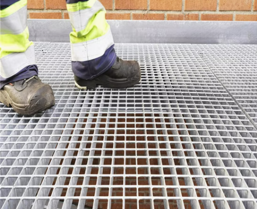 Durable and Slip-Resistant Steel Bar Grating with Customizable Sizes for Safe Walkways and Platforms