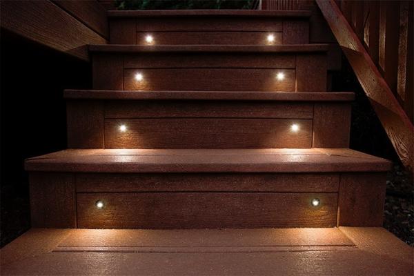 Halfmoon Eyeblid RGB Recessed Stair Lights For Patio
