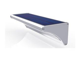 Super Bright Solar LED Wall Lamp Aluminum Alloy Body  High Power Efficient 