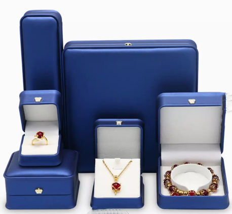 Шкатулки для драгоценностей бархата коробки ювелирных изделий PMS упаковывая кожаные Biodegradable